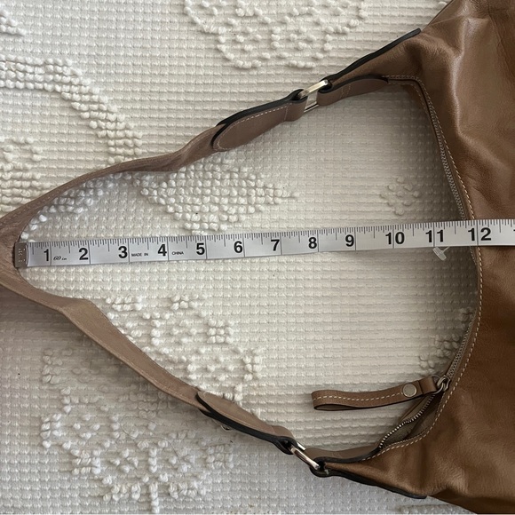 Longchamp Leather Hobo shoulder bag, NWT, tan color, "Lune" style like. Large - Picture 14 of 14